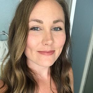 Meet your Posher, Courtney